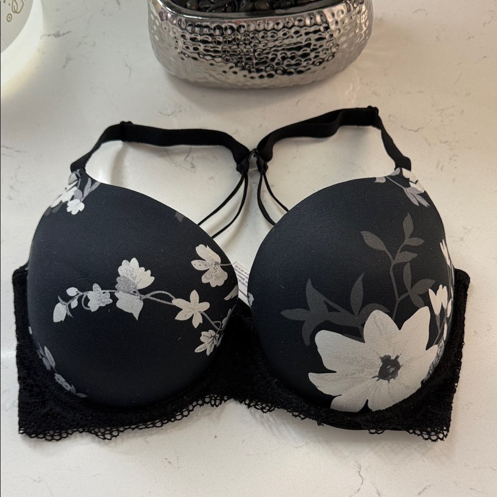 Auden Black and White Floral T-shirt Bra